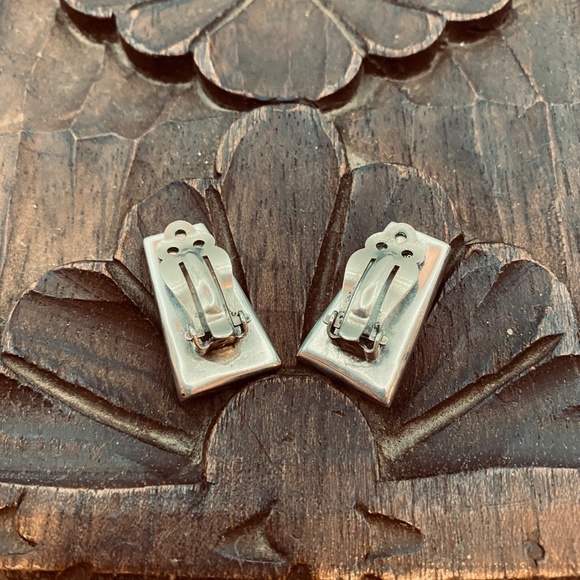 Vintage MCM Taxco Sterling and Onyx Suite - Picture 6 of 15